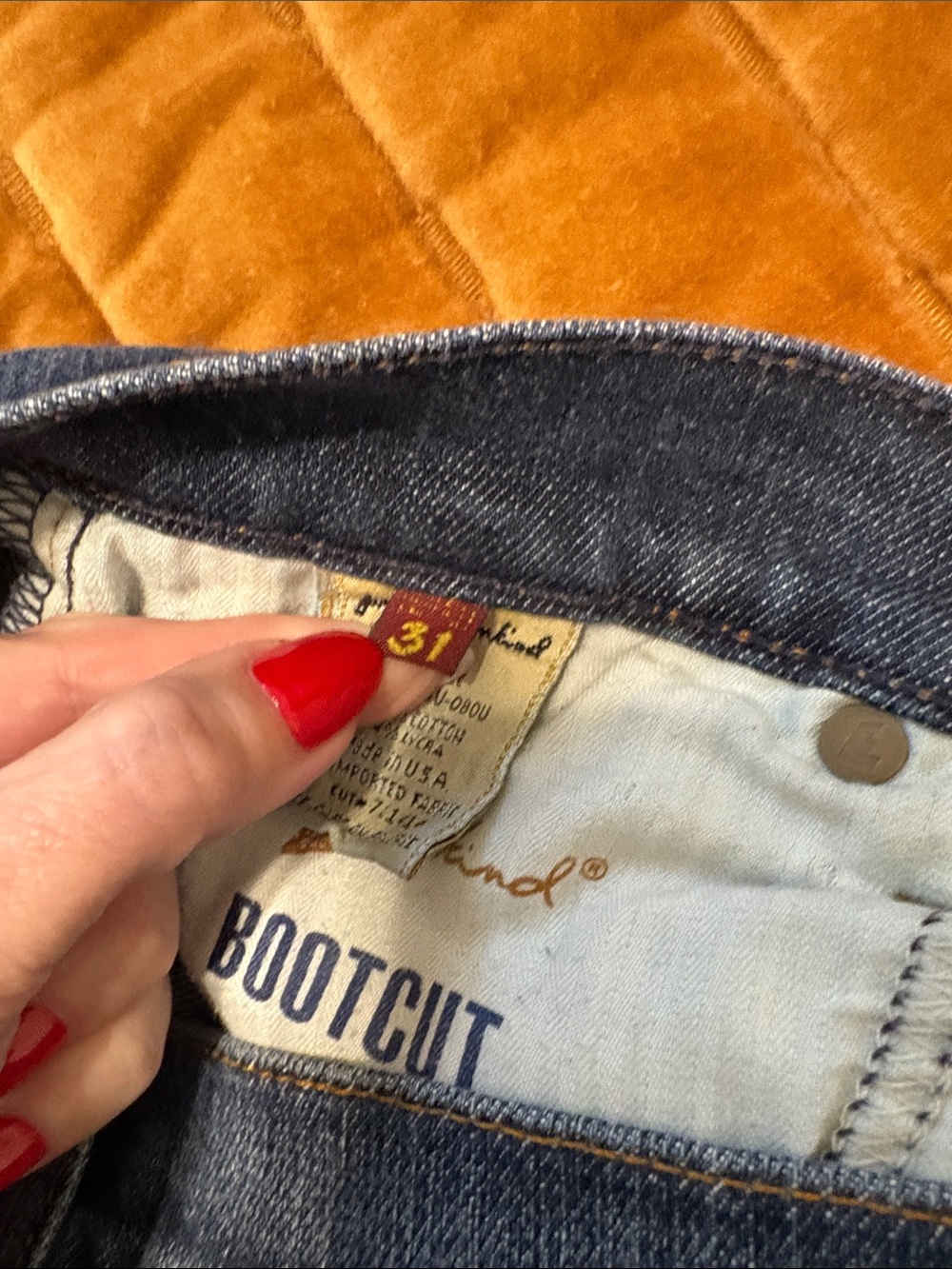 7 For All Mankind- Women's Bootcut Jeans in Mid Blue - Classic Five-Pocket Style - Picture 4 of 8